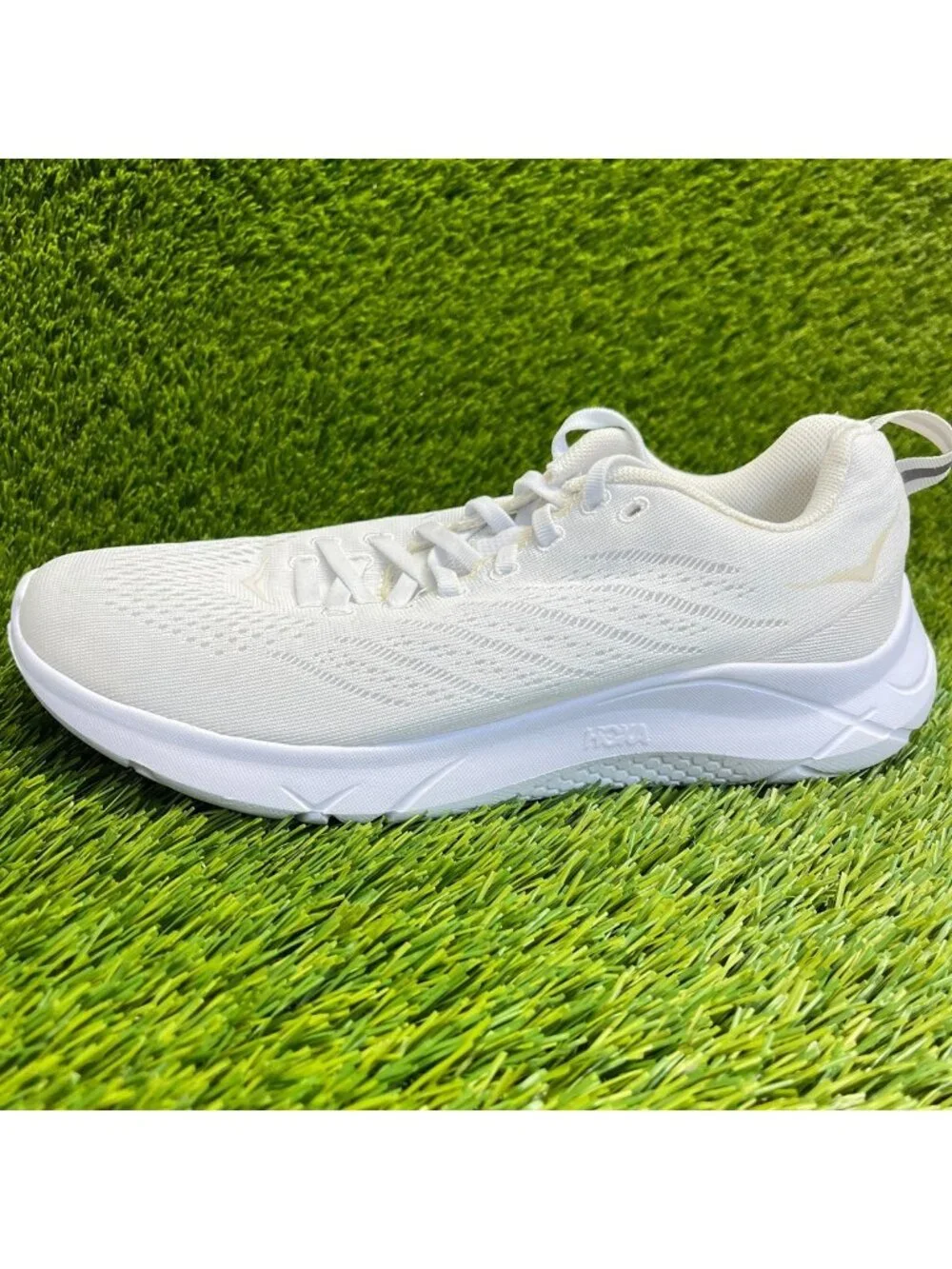 Hoka One One Hupana EM Womens Size 8 White Athletic Running Shoes Sneakers